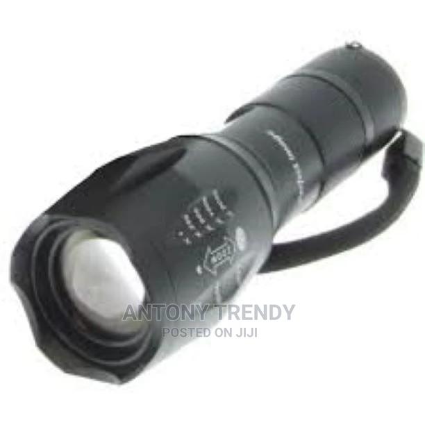 CREE XM-L T6 LED 2500 Lumen Rechargeable Flashlight Torch (