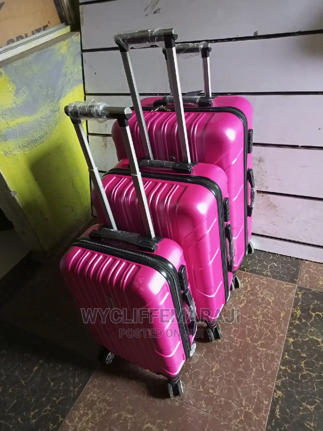 3pcs Plastic Traveling Bag Colour May Vary