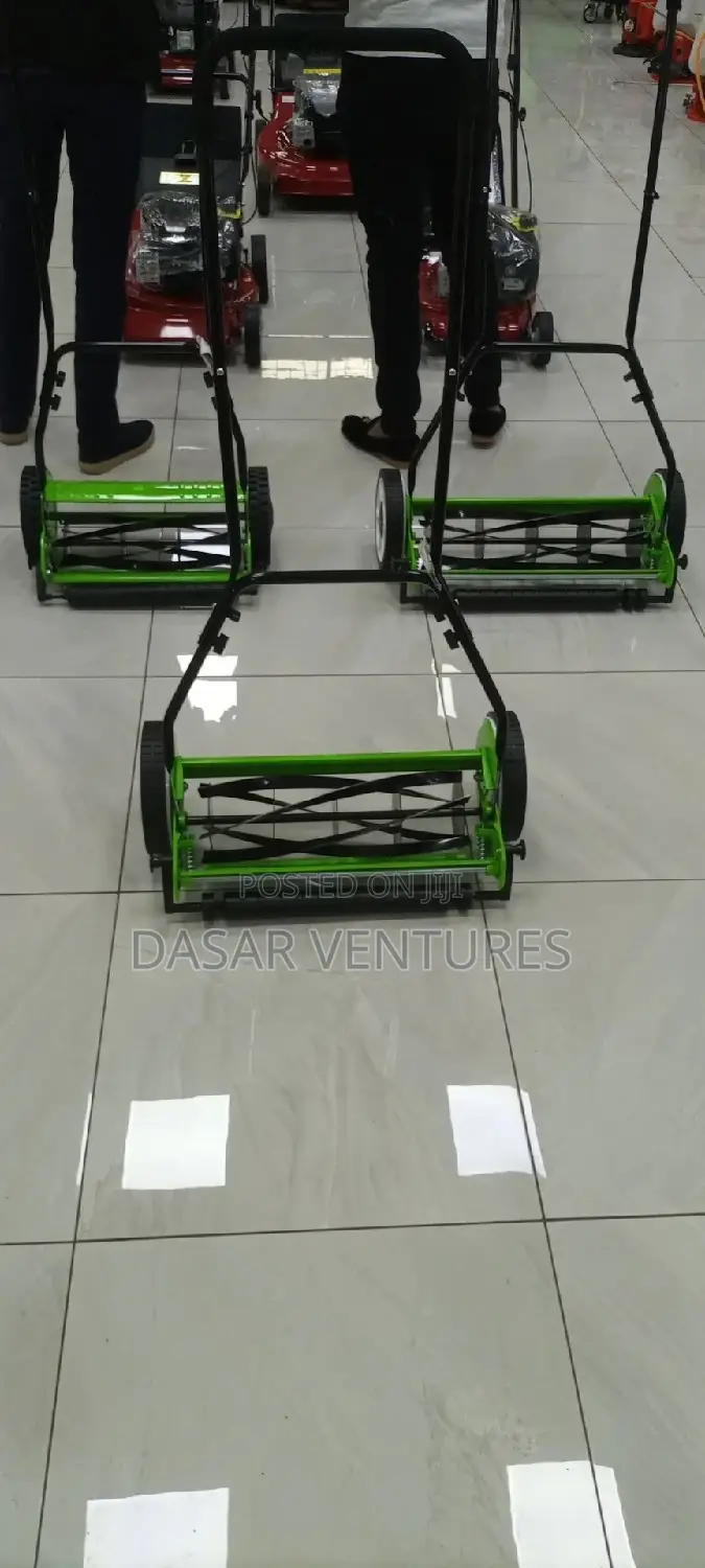 Manual Lawn Mowers