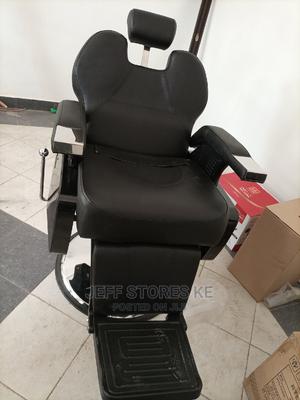 Imported Jumbo Black Barber Chair - thumbnail 2