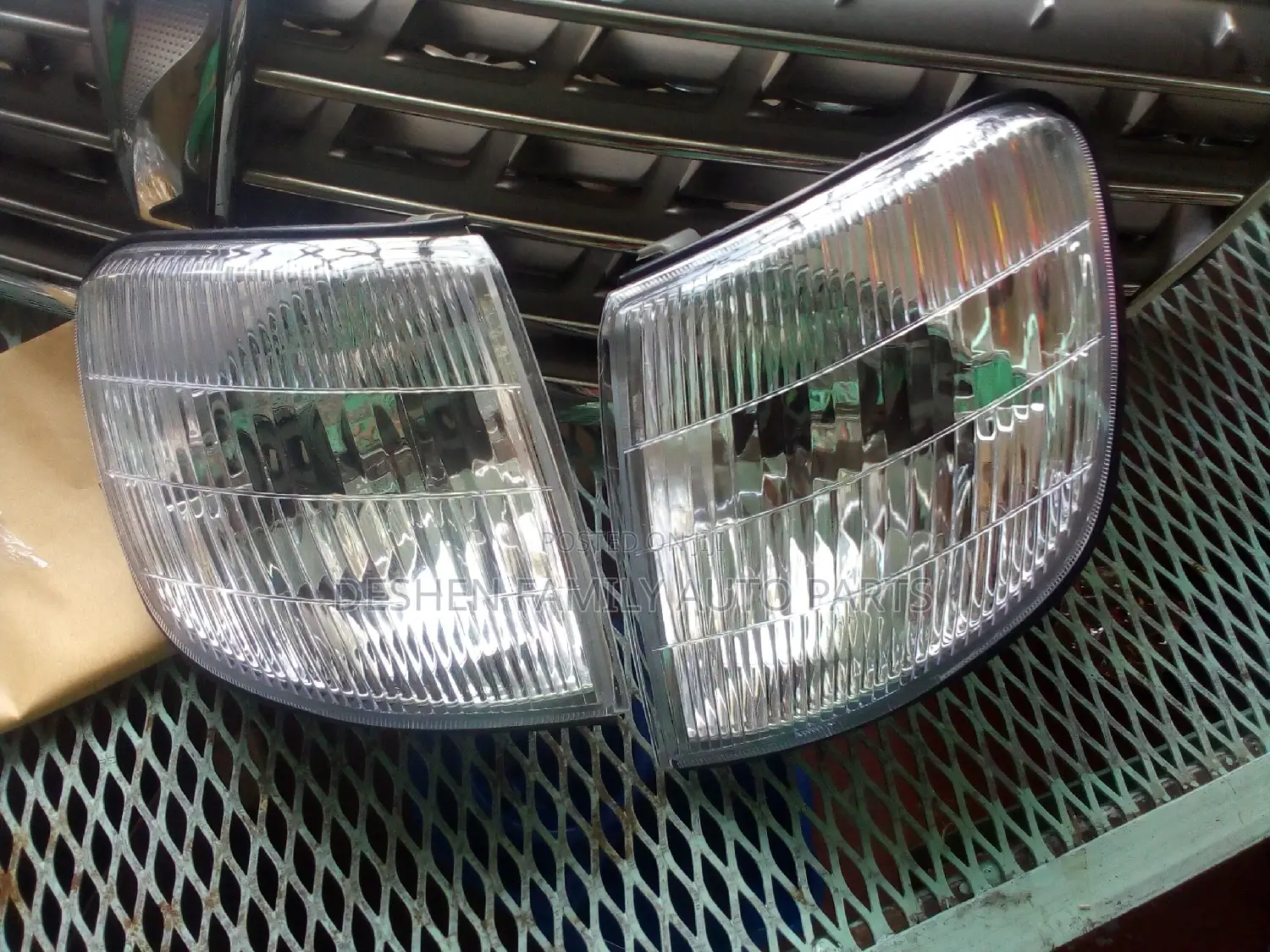 Sunaru Forester Corner Light /Lamp