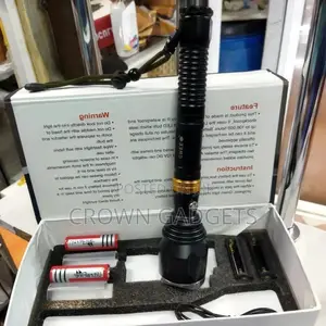 Zoomable Cree Flashlight Torch Plus Battery And Charger