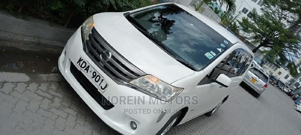 Nissan Serena 2013 White - thumbnail 4