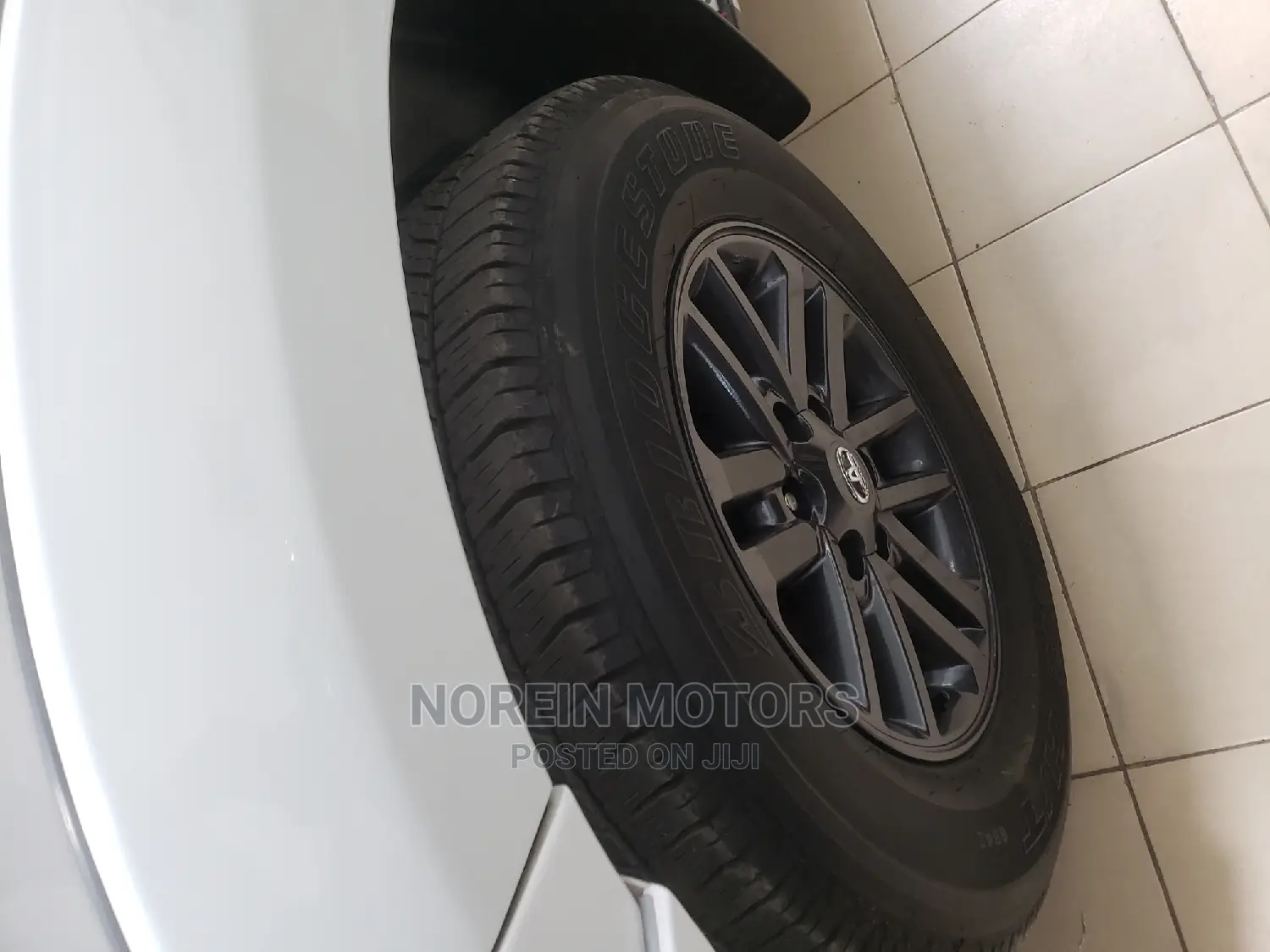 Toyota Hilux 2014 White