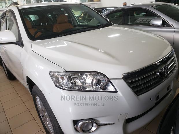 Toyota Vanguard 2014 Off White