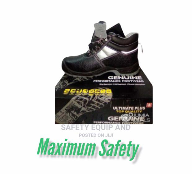 Top Safety Footwear (Ultimate Plus)