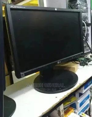 19 Inches Stretch Monitors