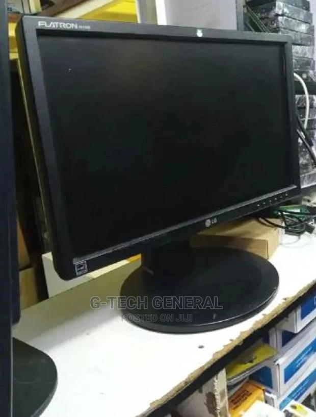 19 Inches Stretch Monitor