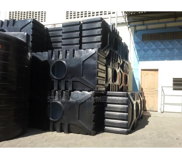 230 Litres Rectangular Tank- FREE COUNTRYWIDE DELIVERY!