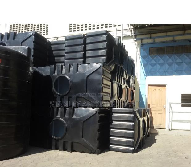 230 Litres Rectangular Tank- FREE COUNTRYWIDE DELIVERY! - thumbnail 2