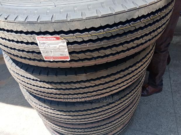 10r17.5 Bridgestone Tyre Made in Japan