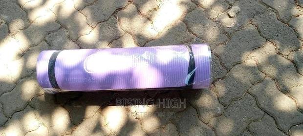 Colurful Striker Sports Yoga Mats
