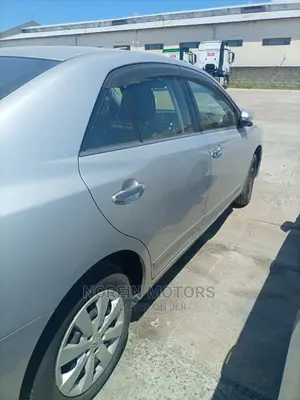 Toyota Premio 2015 Silver