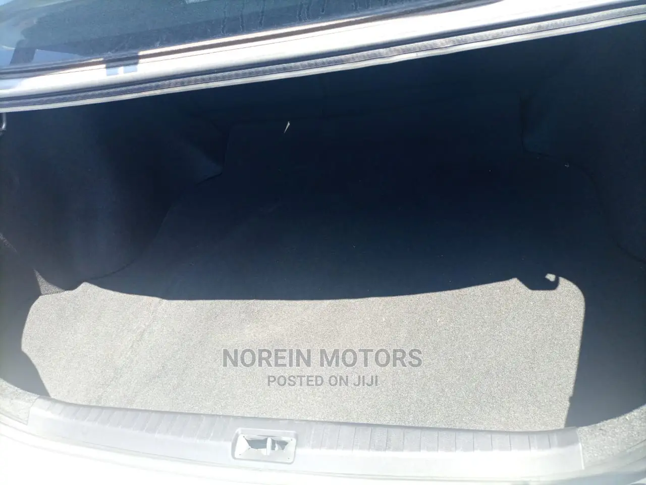 Toyota Premio 2015 Silver