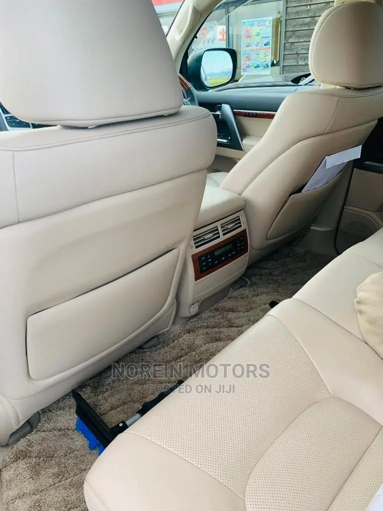 Toyota Land Cruiser 2014 Black