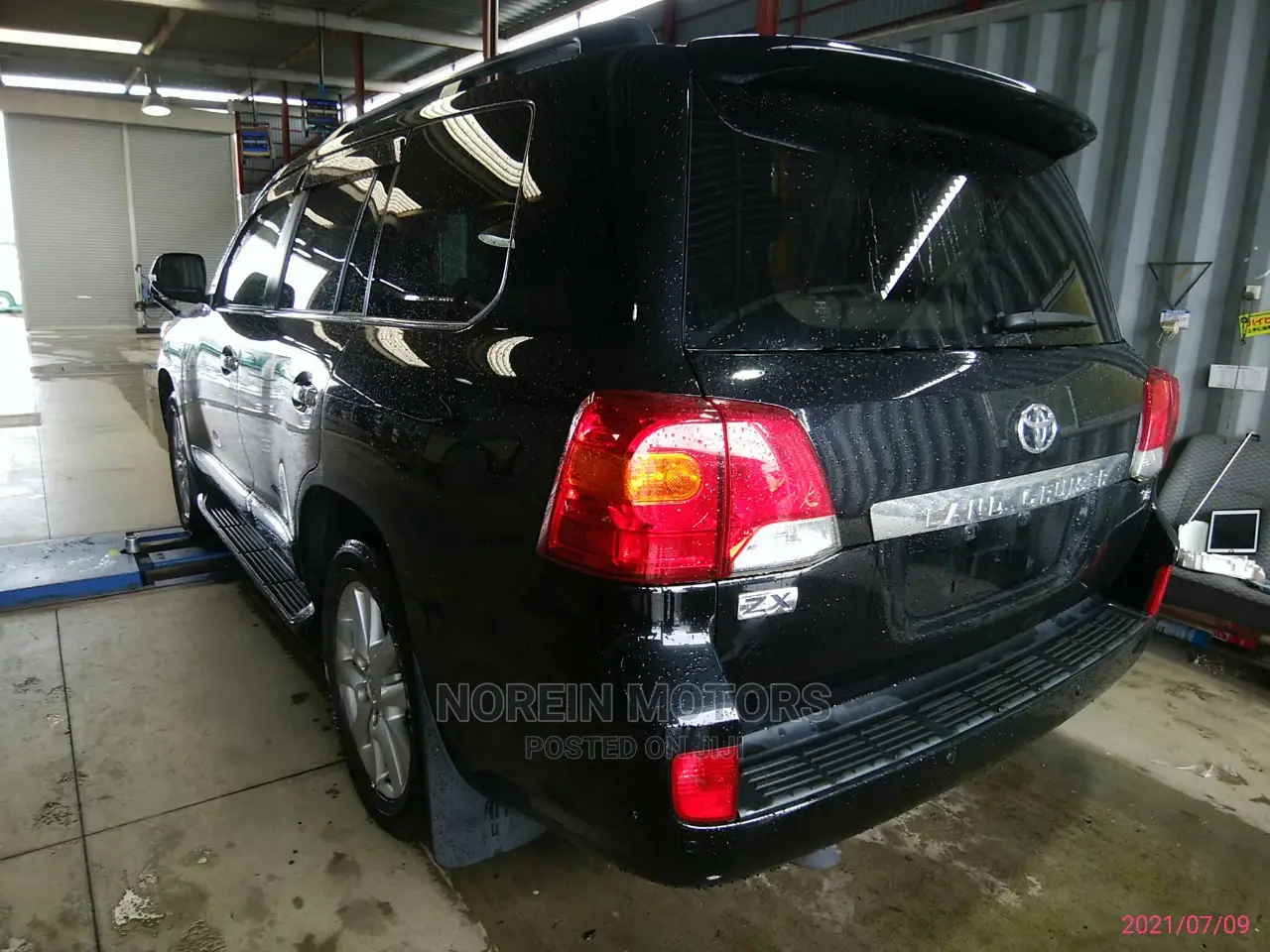 Toyota Land Cruiser 2014 Black