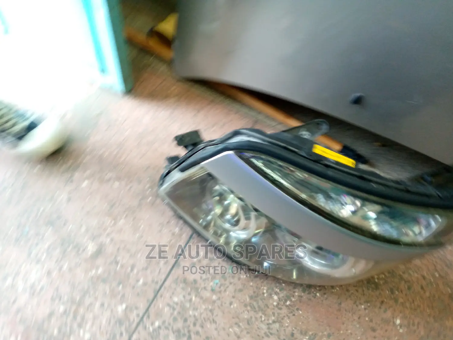 Toyota Voxy 2008 Xenon Headlight