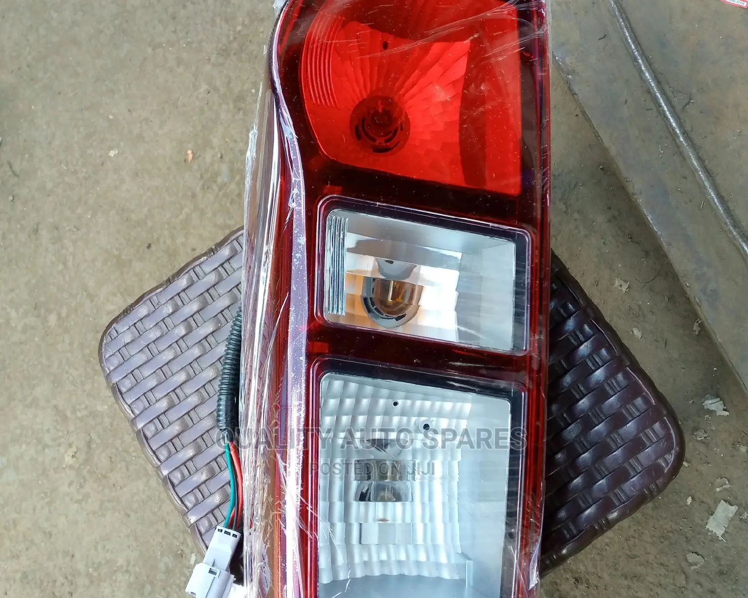 Isuzu D-Max Taillight 2012