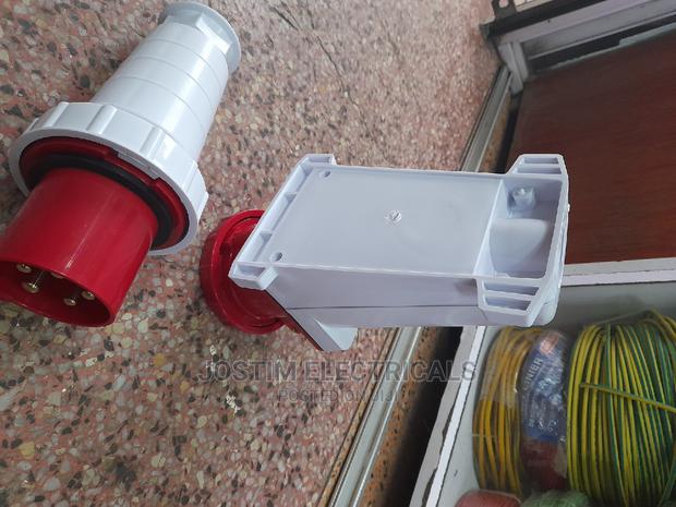 5pin 63A Industrial Socket - thumbnail 3