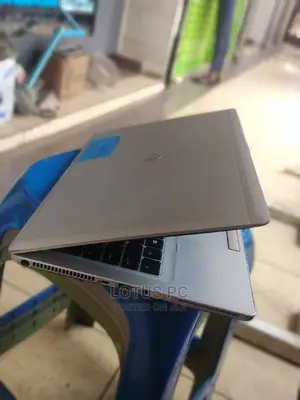 Laptop HP 14-Dq1025cl 8GB Intel Core I7 HDD 500GB