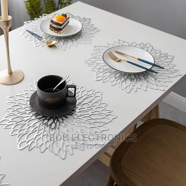 6 Pcs Non Woven Tablemats - thumbnail 3