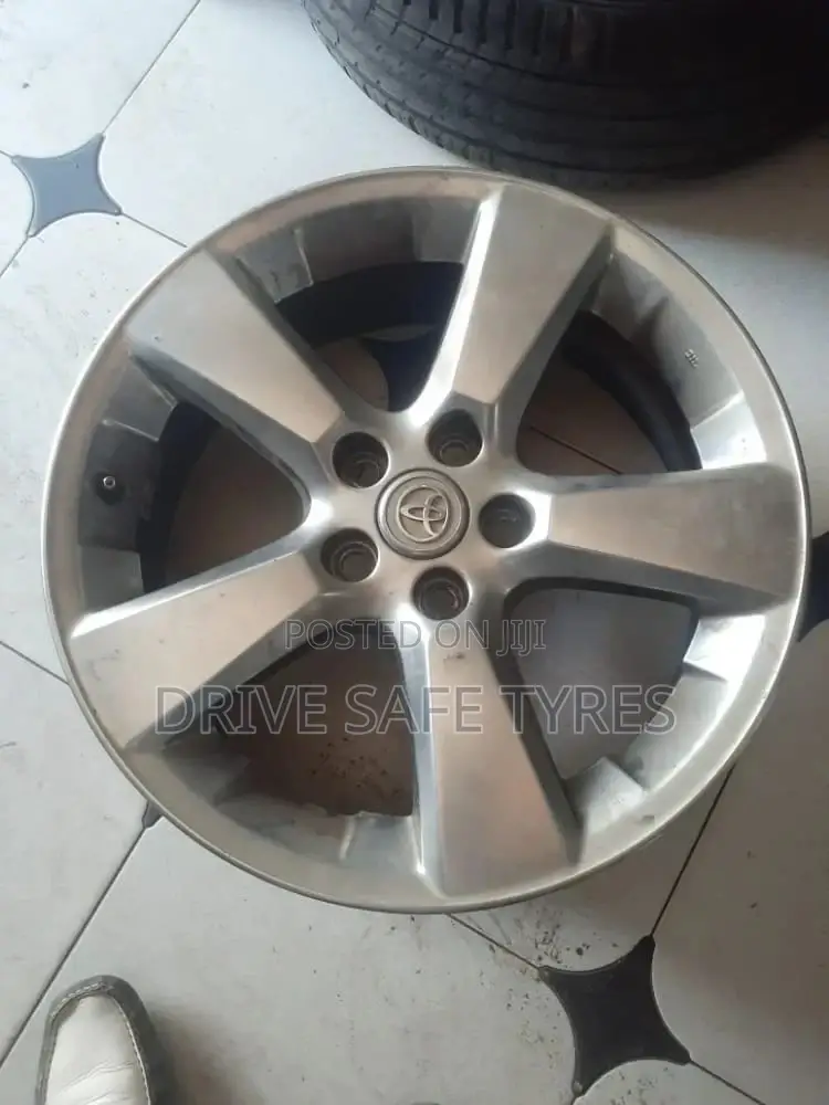 Lexus Original Rims 18 Inch Set Silver
