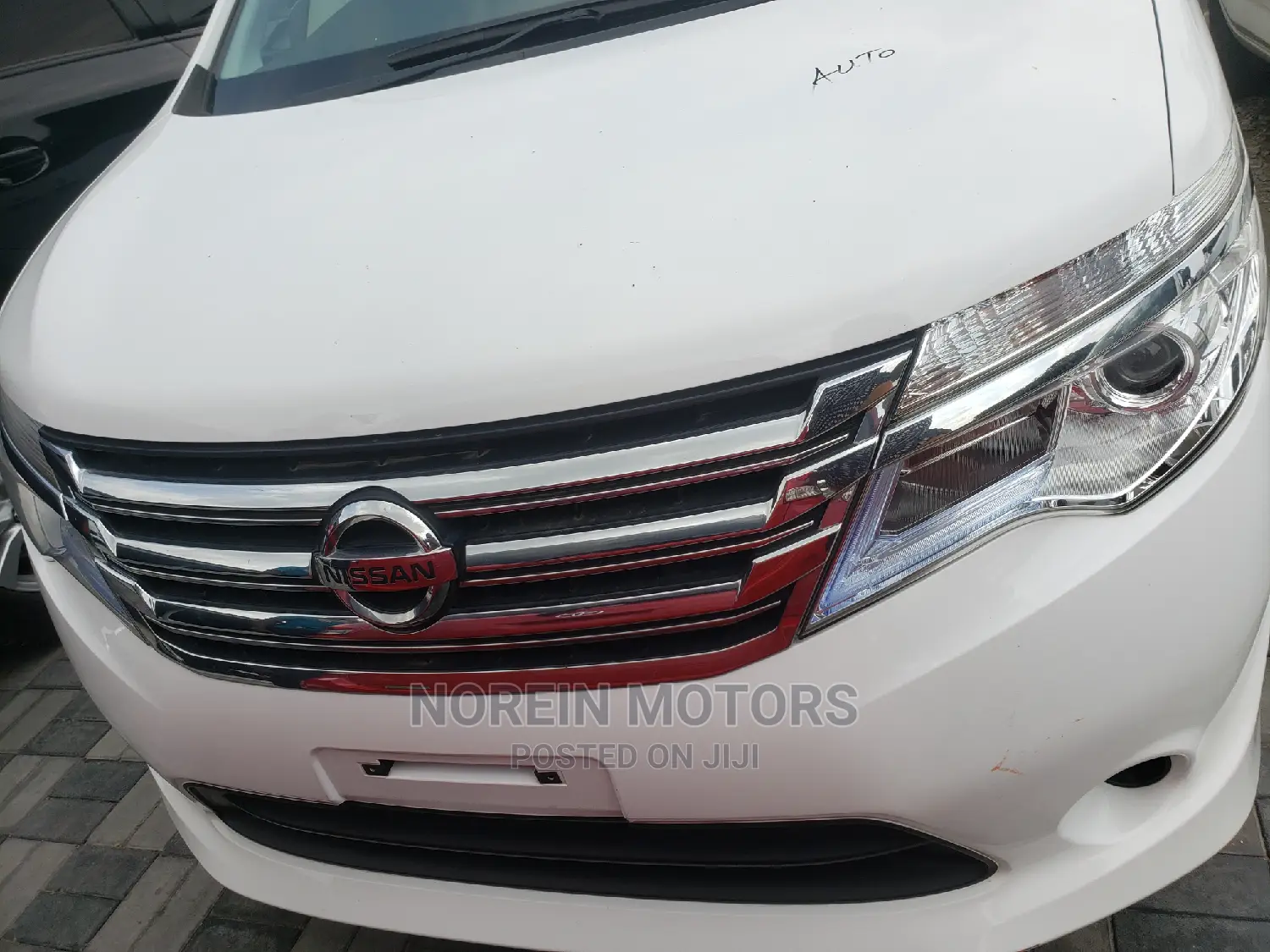 Nissan Serena 2014 White