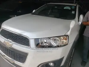 Chevrolet Captiva 2014 White
