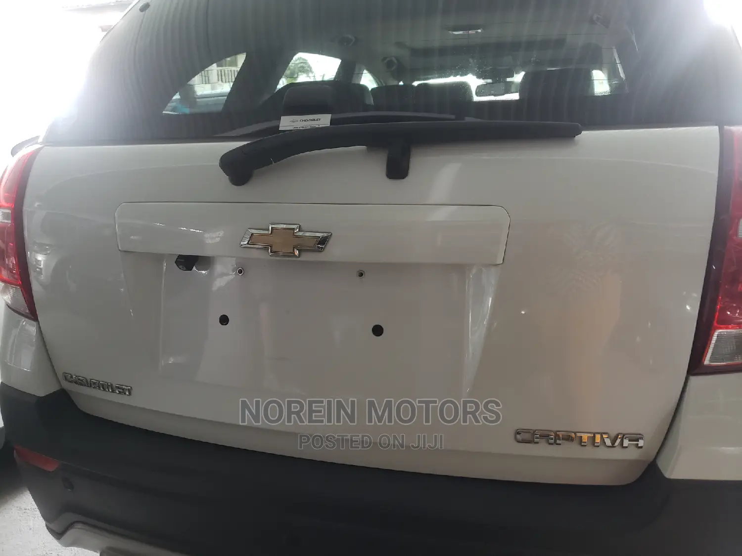 Chevrolet Captiva 2014 White