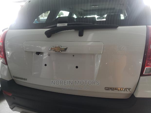 Chevrolet Captiva 2014 White - thumbnail 6