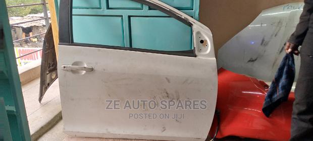 Toyota Belta Front Door - thumbnail 2