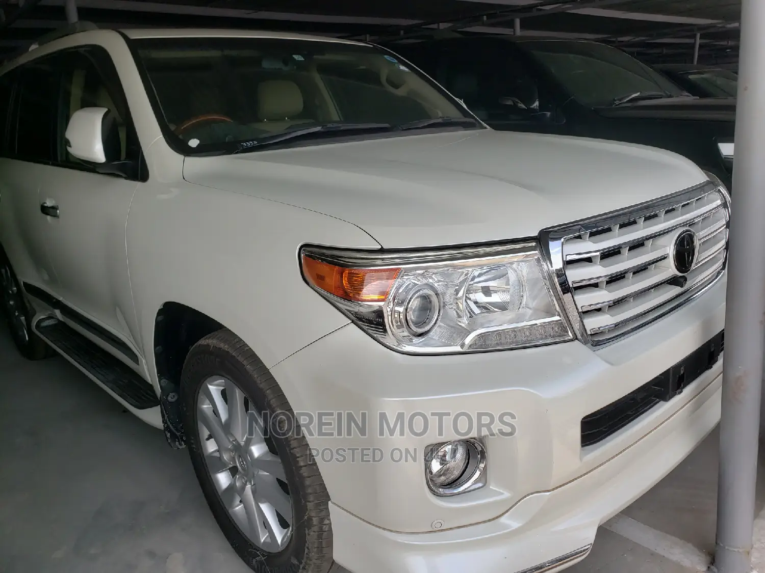 Toyota Land Cruiser 2014 White