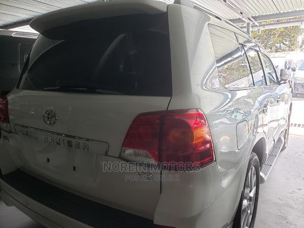 Toyota Land Cruiser 2014 White - thumbnail 4