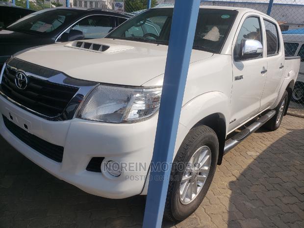 Toyota Hilux 2014 White - thumbnail 6