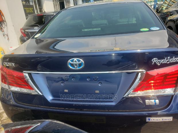 Toyota Crown 2014 Blue - thumbnail 3