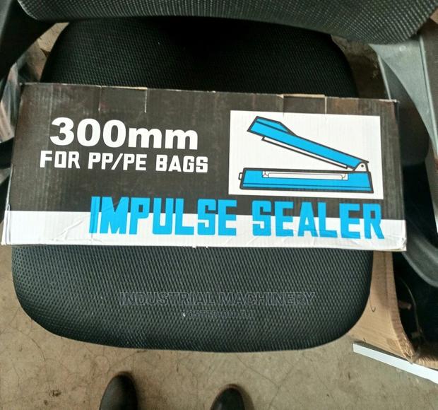 Plastic Paper Sealer 300mm - main view