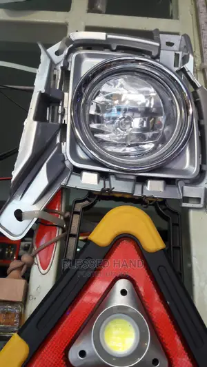 Foglamp With Cover V8 200 Series at 5000