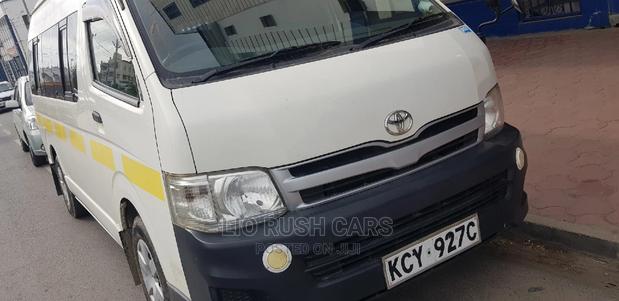 Toyota HiAce 2012 White - thumbnail 2