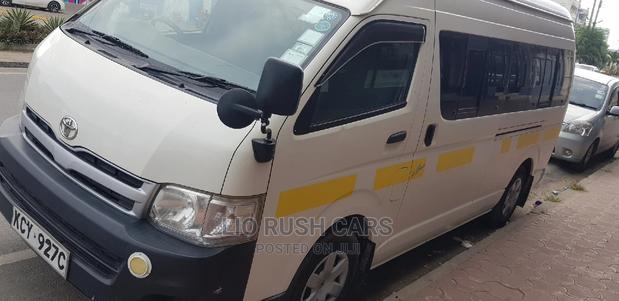 Toyota HiAce 2012 White - thumbnail 5