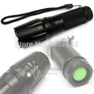 Mode Zoomable Cree XML-T6 LED 1000 Lumens Small LED Flashlig