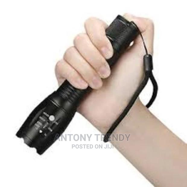 5W Rechargeable Led Flashlight USB Charge Torch Zoomable Led - main view