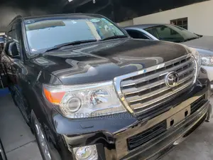 Toyota Land Cruiser 2015 Black