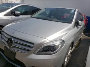 Mercedes-Benz B-Class 2015 Silver