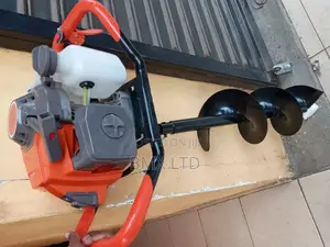 Poles Digger