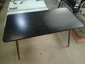 Eames Table.