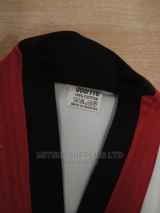 Professional Taekwondo Uniform Set - thumbnail 2