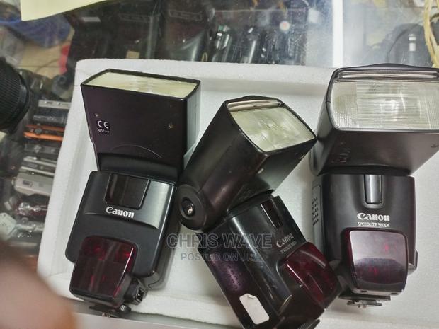 Canon 250D,4000D,2000D Speedlite/Flash - thumbnail 2