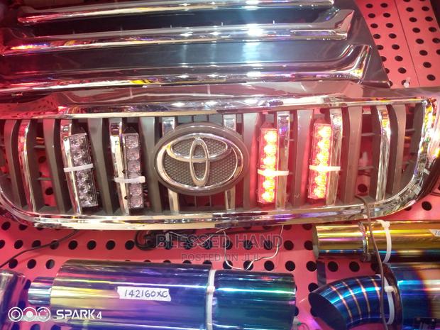 Front Grill Prado 150 - main view