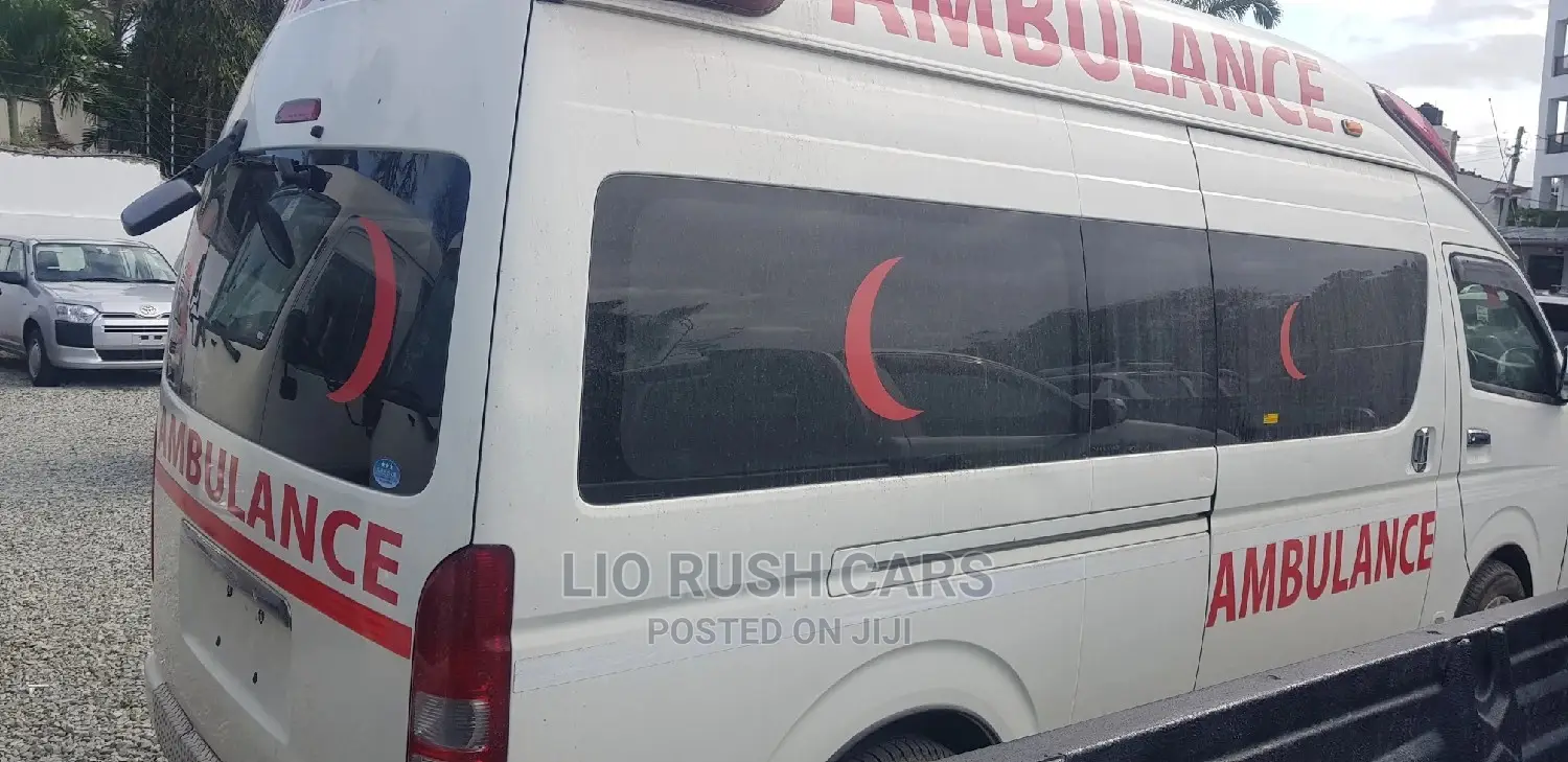 Toyota HiAce 2015 White