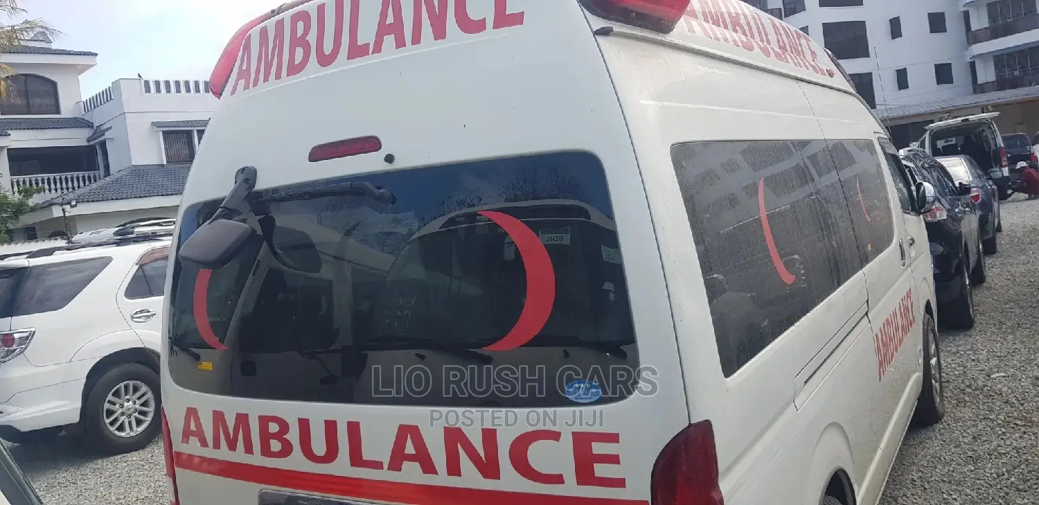 Toyota HiAce 2015 White